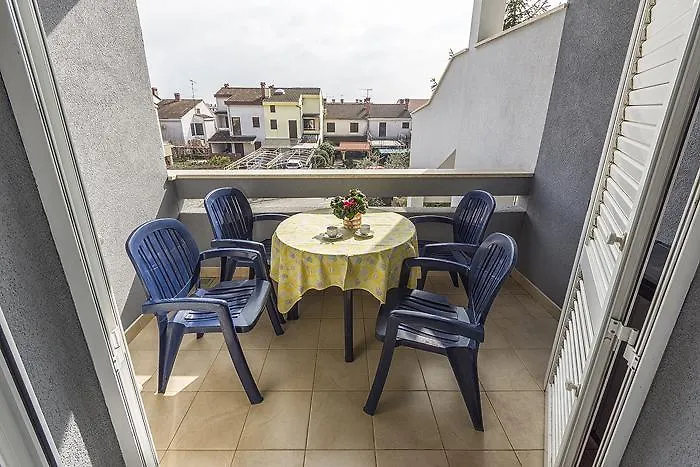 Nadija 1366 Appartamento Pola