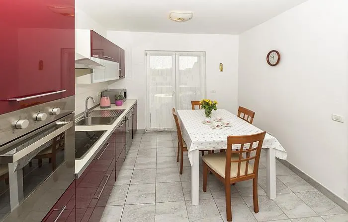 Appartamento Nadija 1366 *